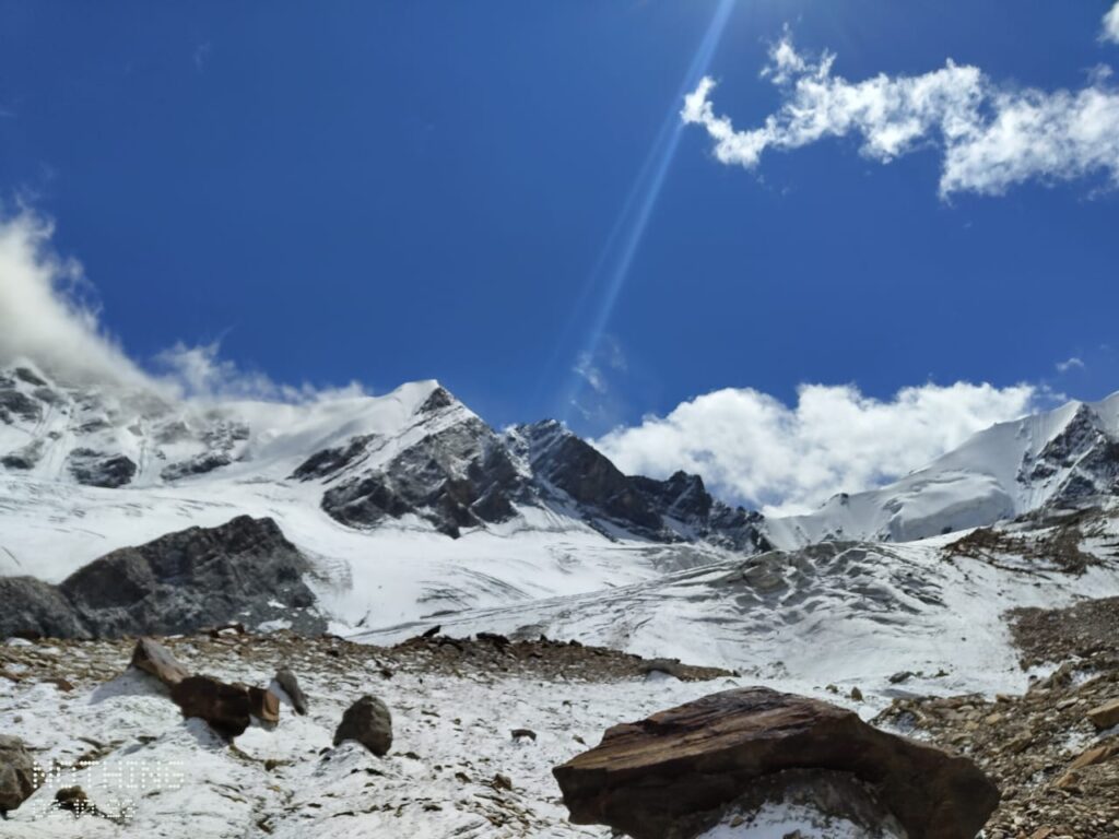 Hotel Ganga Darshan: Nestled Amidst Majestic Mountains in Gangotri, Uttarkashi