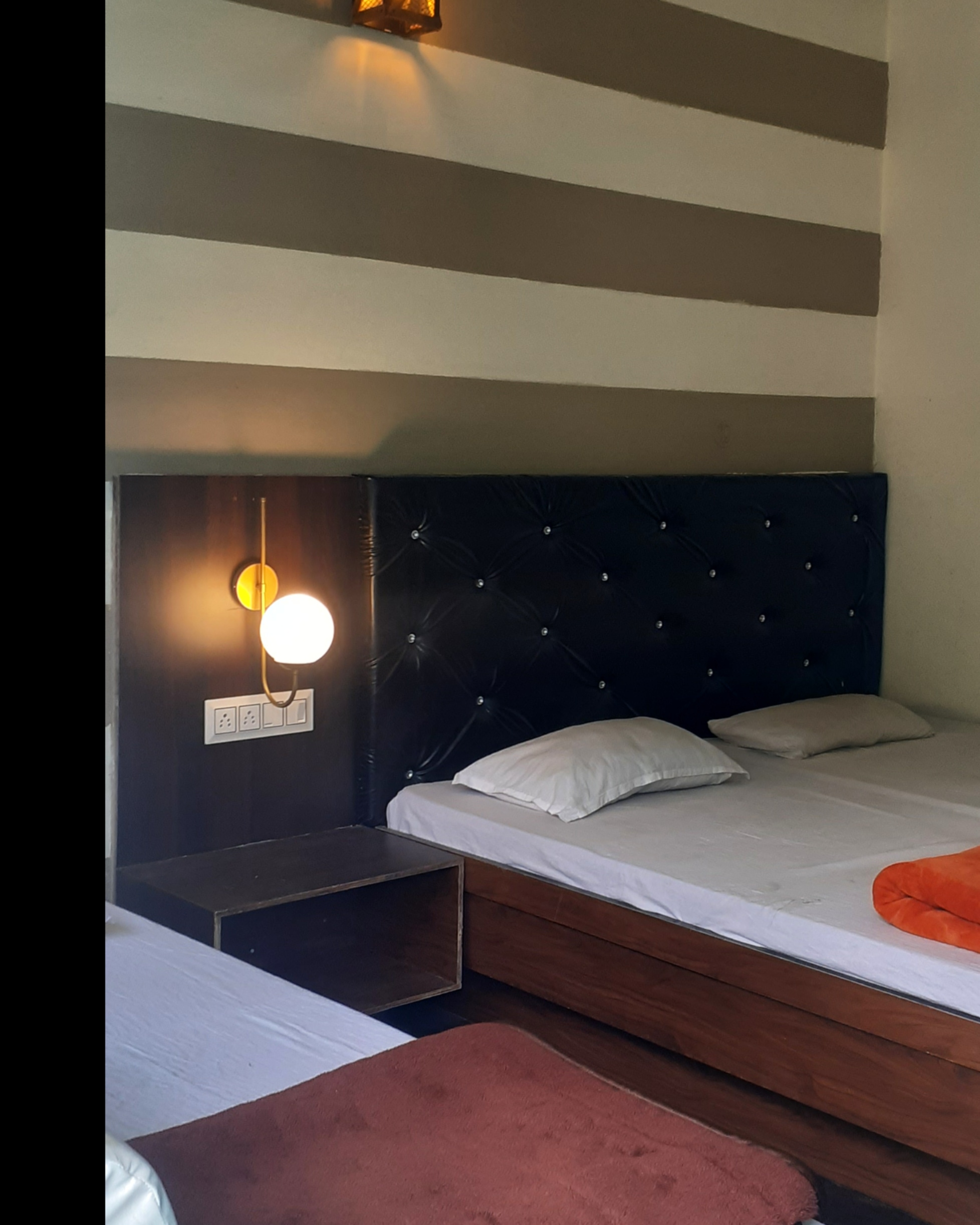 Hotel Ganga Darshan Standard Triple Bedroom